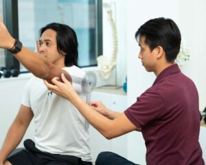 Our Prohealth Sports And Spinal physiotherapists in Philippines can provide onsite physiotherapy treatments and services for employees at their offices.